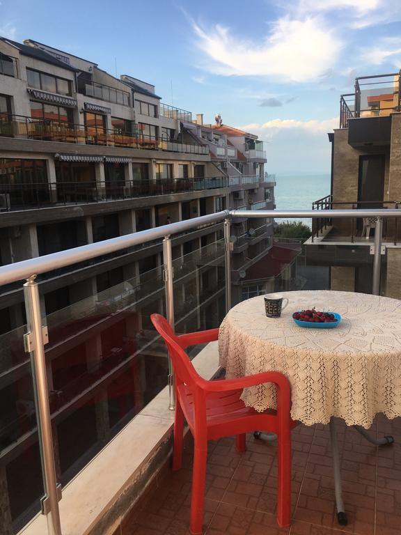 Milos Apartments Pomorie Eksteriør bilde